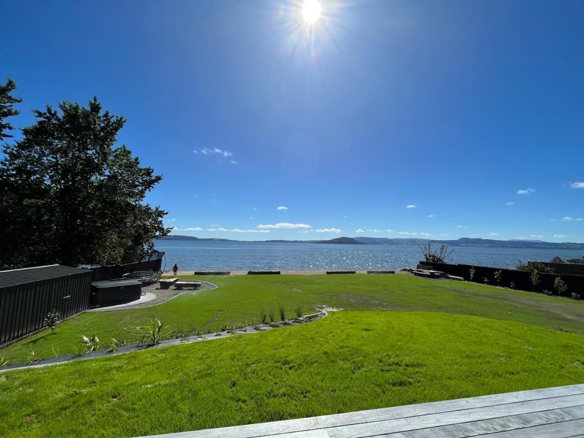 Jandals & Joy Lakefront Retreat Rotorua Eksteriør bilde