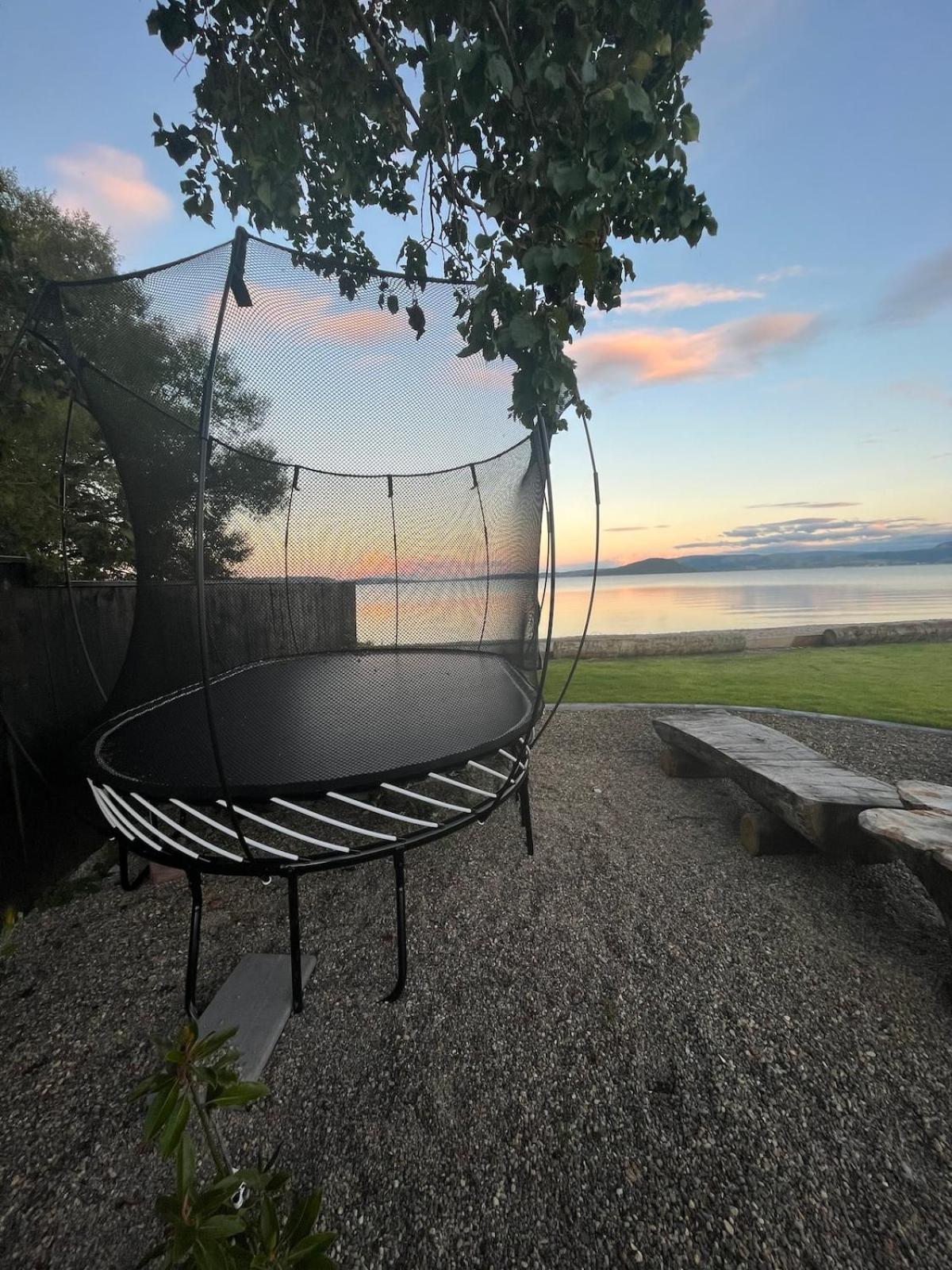 Jandals & Joy Lakefront Retreat Rotorua Eksteriør bilde